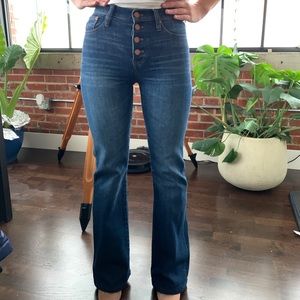 Madewell. Flea Market Flare Jeans. Size 23